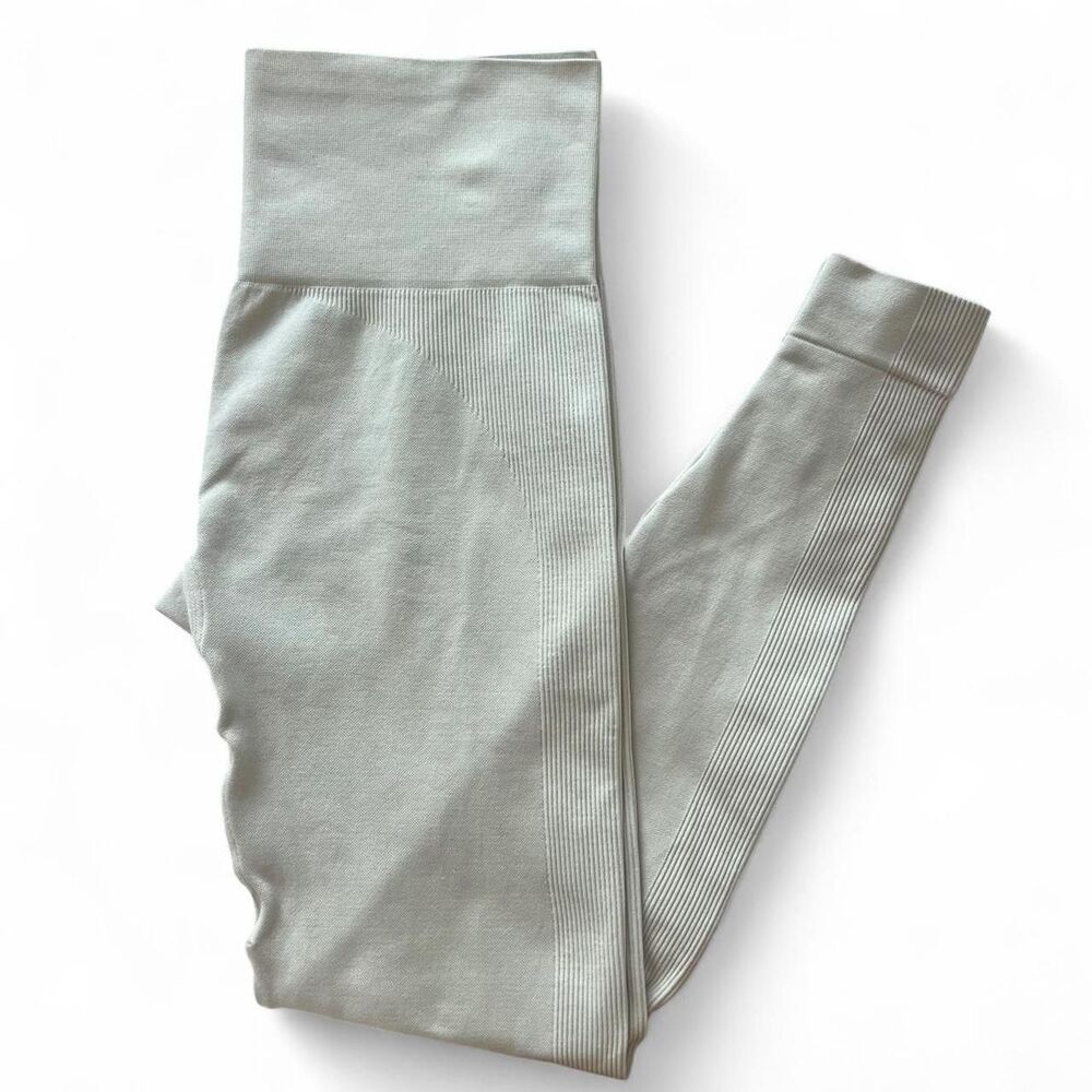 Set-active Women's Cream and White Leggings